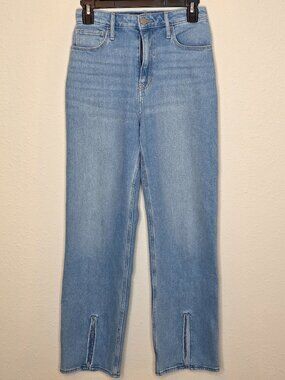 Hollister Ultra High-Rise Dad Jean in Women's Size 25"x31"